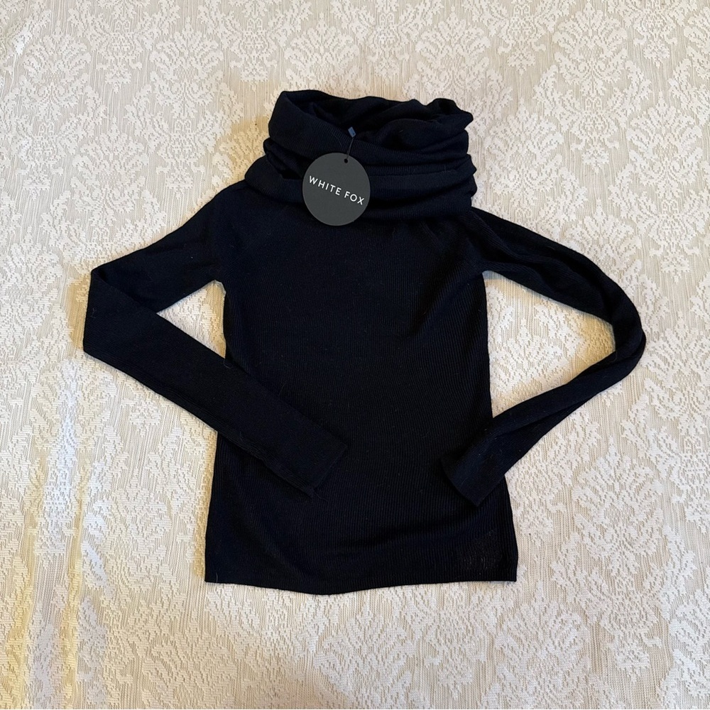 NWT White Fox Take the Reigns long sleeve off the shoulder top - Picture 2 of 8